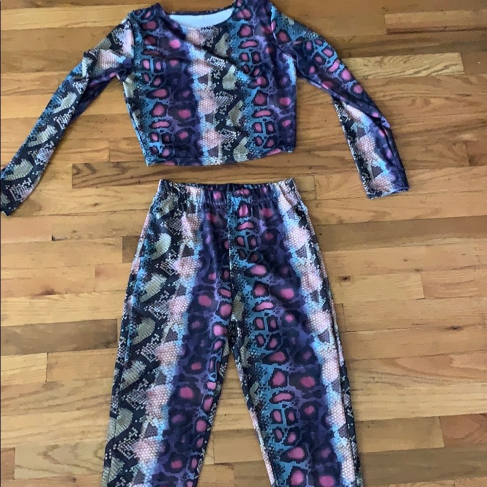 Lovely Whole Sale Two Piece Set Size S